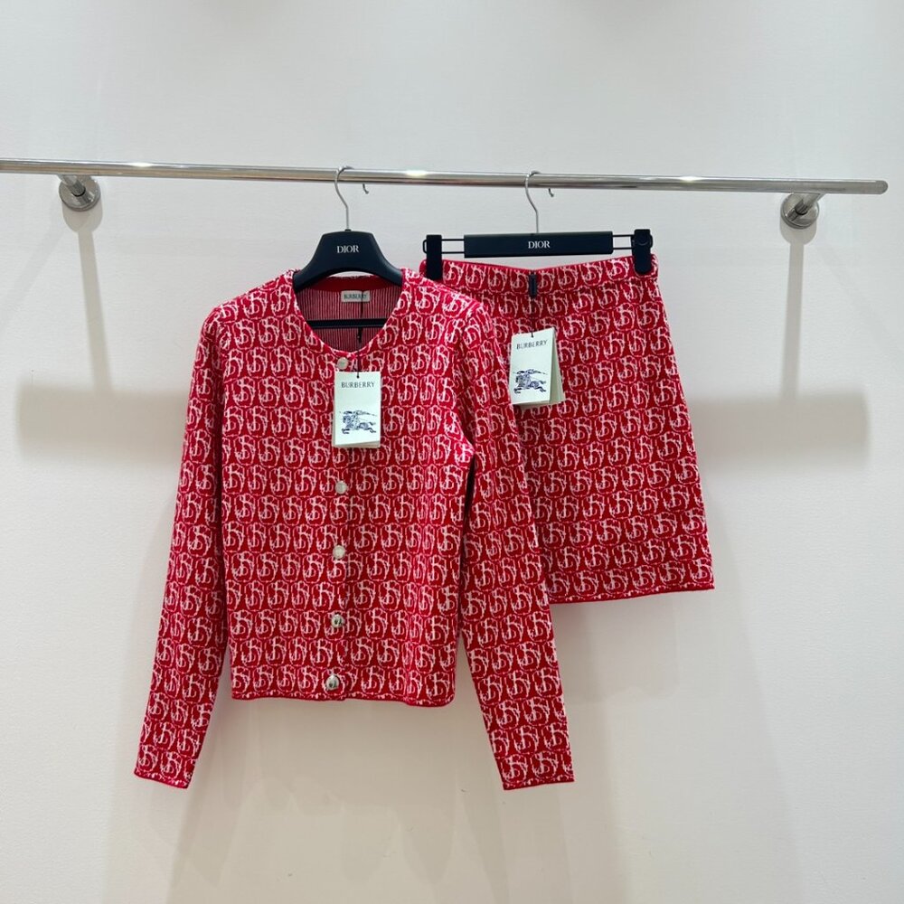 Burberry short sleeve plaid suit women's